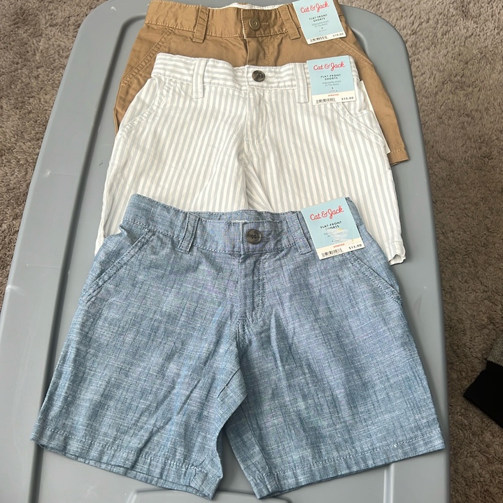 Cat & Jack Flat-front shorts boys (3 pairs)